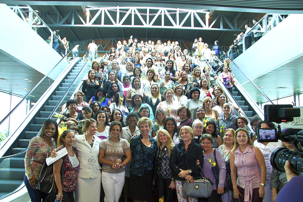 Dr. Paula Fellingham and Global Women's Summit attendees in the airport